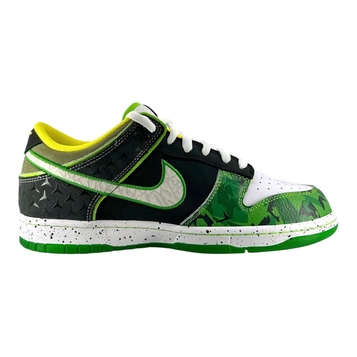 Size 10 - Nike Dunk PE Low What the Duck - University of Size 10 - Nike Dunk PE Low What the Duck - University of