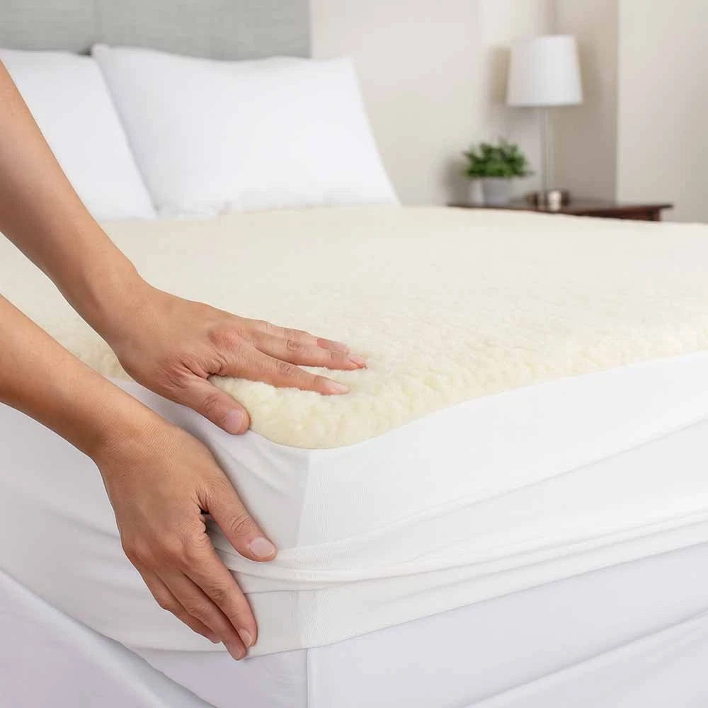 Machine Washable Double Fleece Underblanket 135x190x30cm - Extra winter warmth.