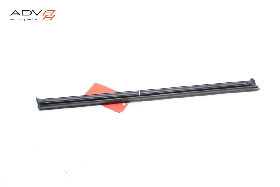 VOLVO XC60 2018-2025 PUERTA TRASERA IZQUIERDA VENTANA CINTURÓN INTERIOR RESISTENTE SELLO OEM Foto 3 de 4