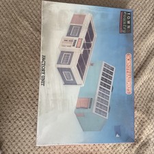 HORNBY RAILWAYS R.281 Factory unit