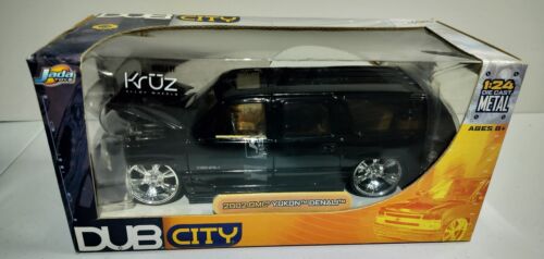 Jada Toys 1:24 Diecast 2002 GMC Yukon Denali Black Sealed NEW RARE