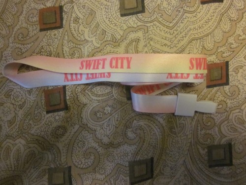 Taylor Swift Gift Welcome to Swift City Tote and Card Holder New - Bild 8 von 8
