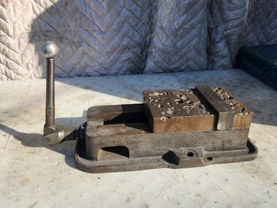 Kurt D60-1 Milling Machine Vise