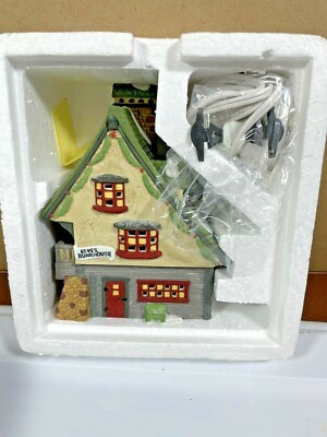 DEPT 56 HERITAGE VILLAGE COLLECTION - NORTH POLE SERIES - ELF