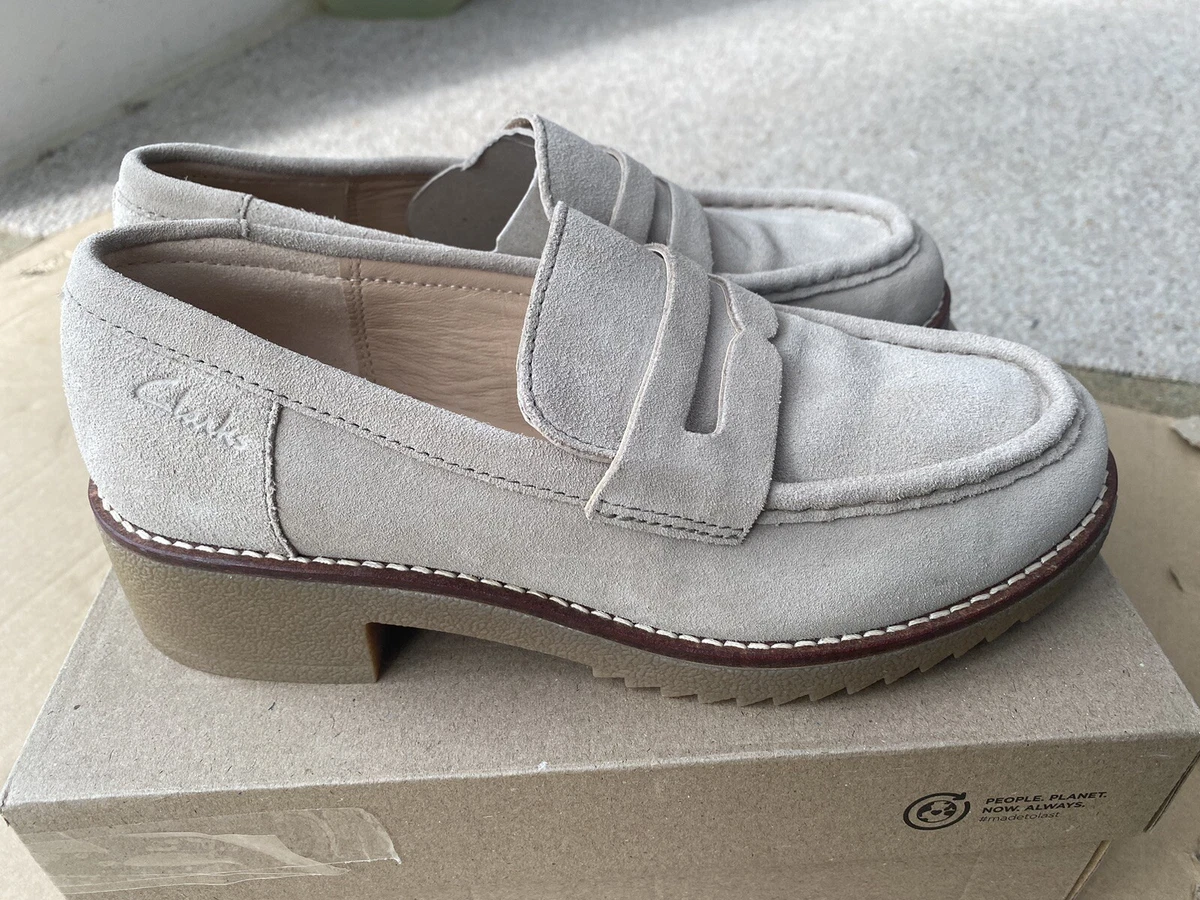 Clarks suede deals slip on loafers