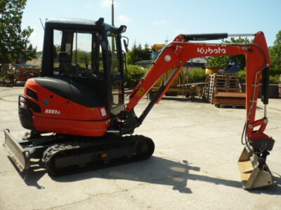 Courroie Trapézoïdale Pour Mini-pelle Kubota U27-4 - Réf 16282-97013, Occasion