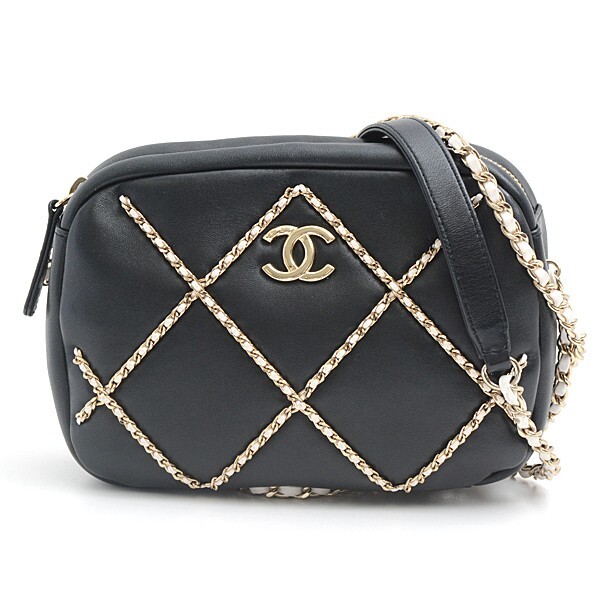 CHANEL Black Lambskin Matelassé Chain Stitch Shoulder Bag Authentic