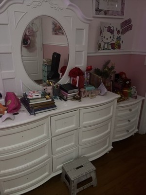 White Princess Bedroom Set, Dresser, 2 Nightstands, Full Bed Frame (No Knobs)