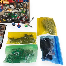 LEGO Marvel Spider Man Doc Ock Truck Heist 76015 Used Complete w/Manual and Box