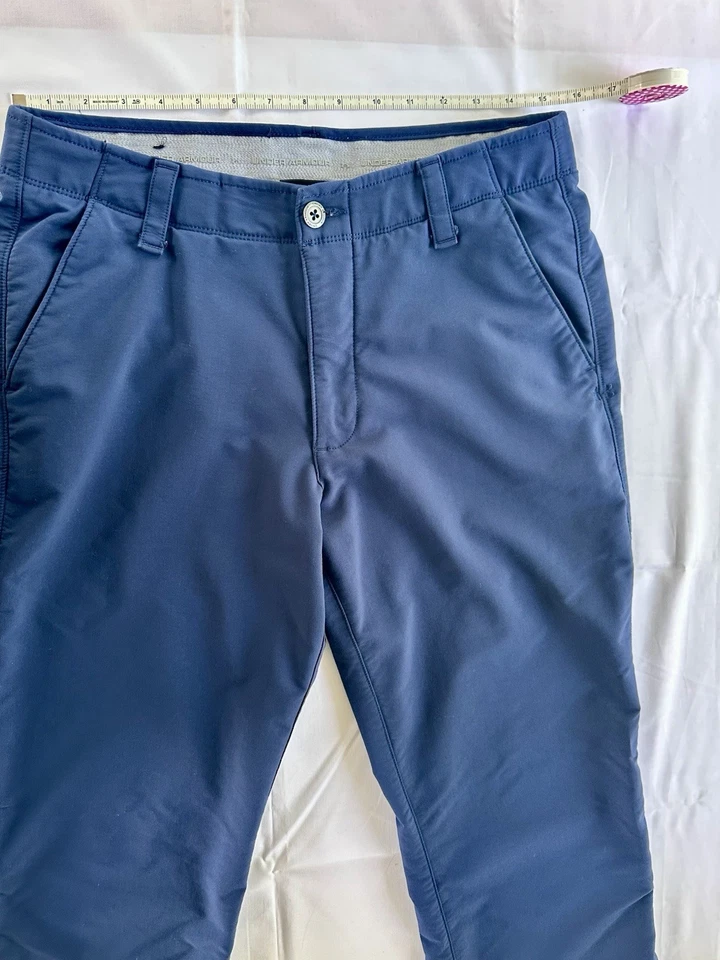 Calça de golfe masculina Under Armour tamanho 34x32, azul, elástica de desempenho, chino - Imagem 2 de 4