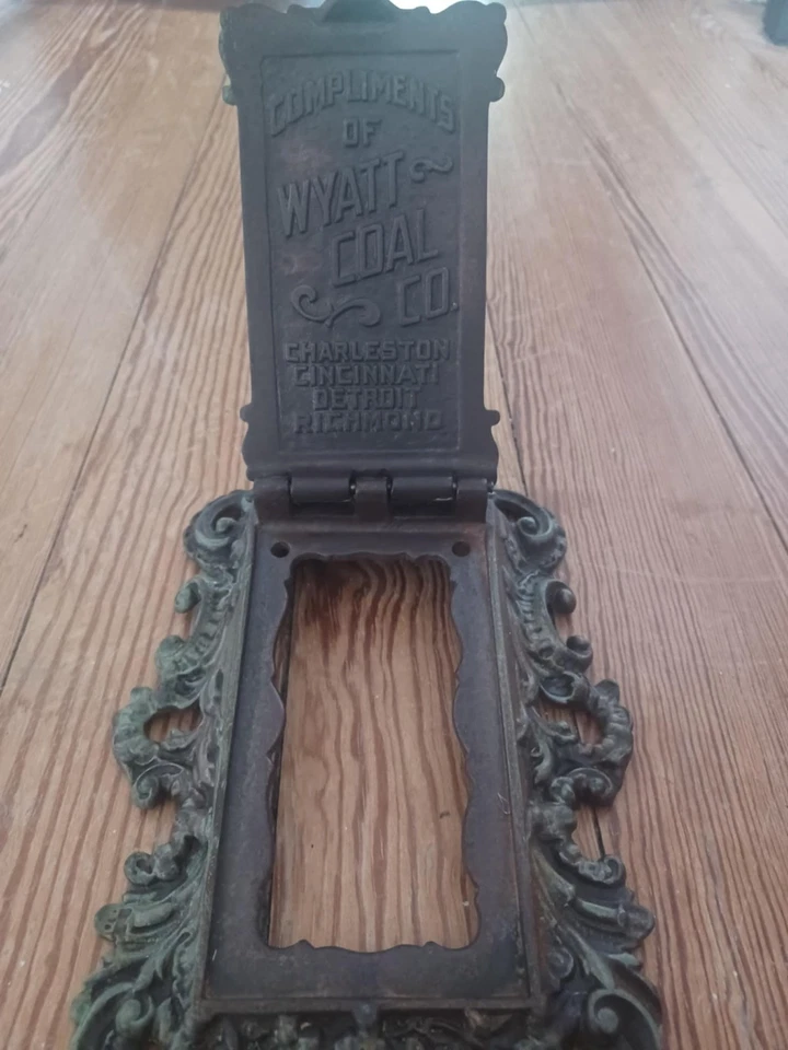 Llamador de puerta antiguo de hierro fundido de la tienda Coal Company - HALLAZGO RARO Foto 2 de 4