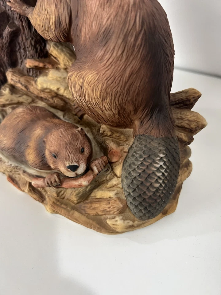 Vintage Large Cyrus Noble 1977 Limited Edition Beavers  Decanter Wildlife - Image 3 of 4