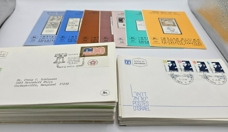 Lot of 83 Israel First Day Covers 1959-1989 Tabs & 7 Philatelic Service Booklets