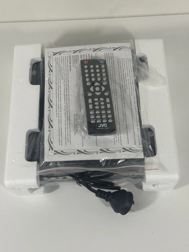 JVC XV-Y225 DVD Player 5.1 Channel VCD, Region 4, MPEG-4, MP3, USB, JPEG, CD - Image 3 of 3