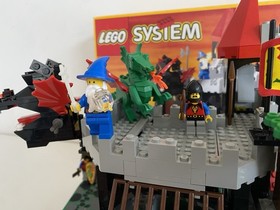 LEGO CASTLE 6082 Fire Breathing Fortress w/ Box Instructions Poster Complete