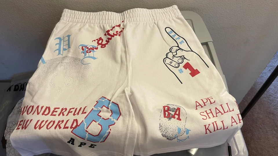 RARO! Pantalones Cortos Deportivos BAPE Multi Estampado Maravilloso Mundo (Auténticos Garantizados) Foto 2 de 4