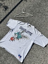 Vintage Nutmeg Mills Charlotte Hornets t-shirt size:L
