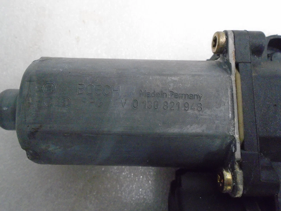 02-08 Motor regulador ventana trasera derecha Jaguar X-Type 0130821948 OEM IM611220 Foto 4 de 4
