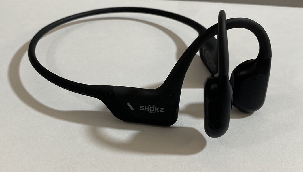イヤホン AFTERSHOKZ Aeropex Cosmic Black AS800 30514_00.jpg?resizeid=3&