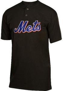 black mets shirt