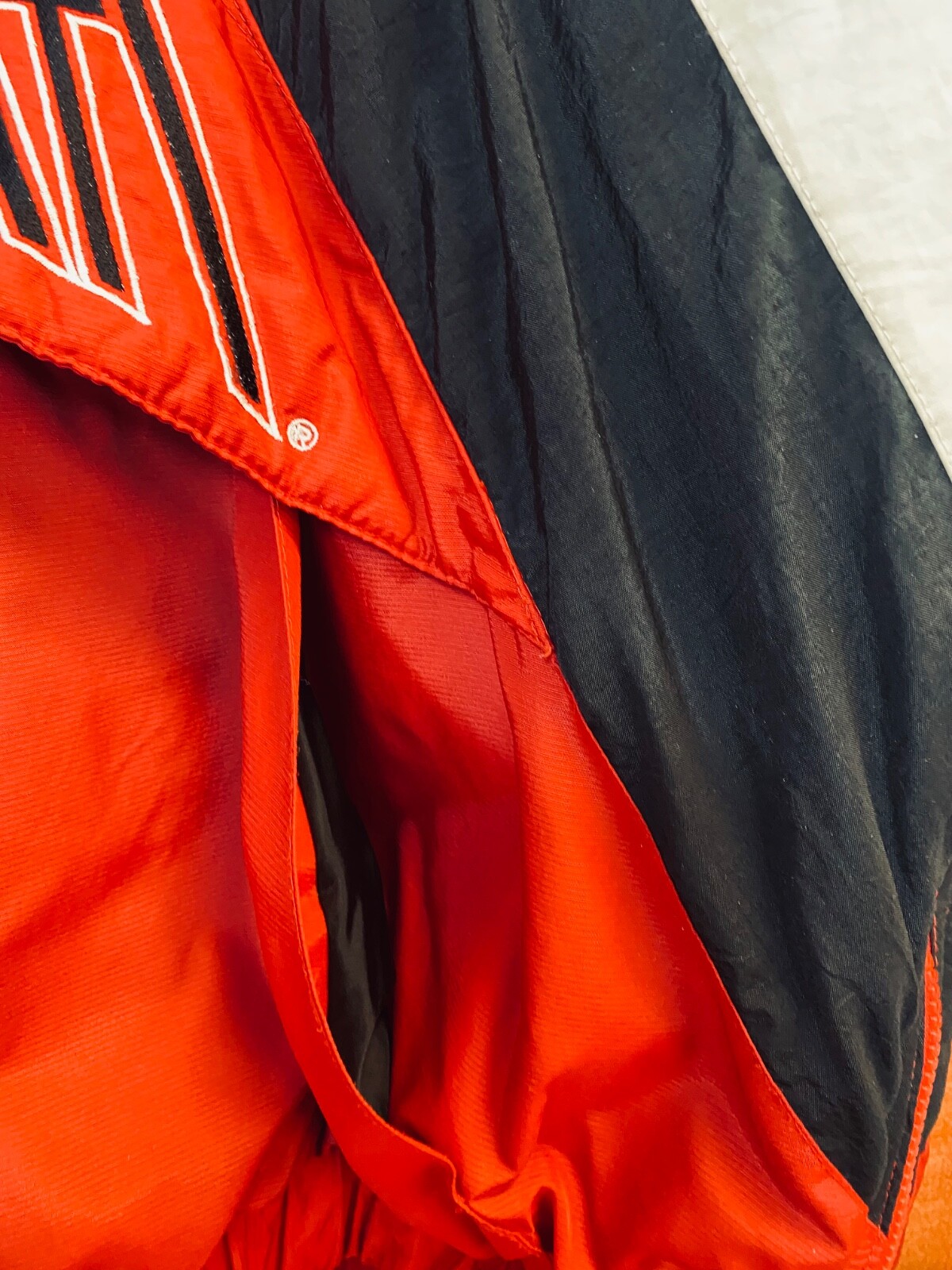 U C WINTER PULLOVER JACKET STARTER - image 4