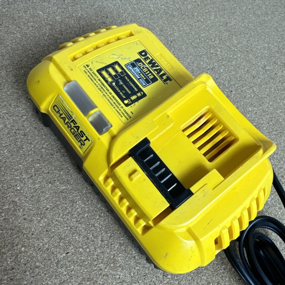 Dewalt 20v Battery Charger DeWalt Battery Charger, DCB118