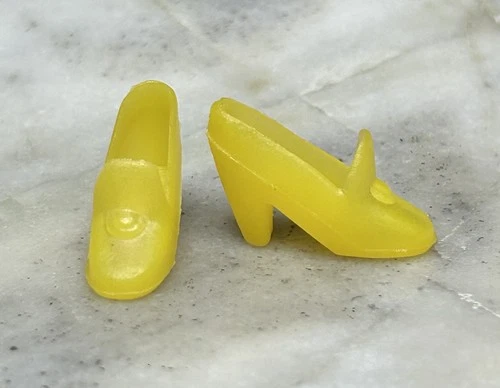 Vintage MOD *Barbie* Shoes: 70's Clone Yellow Pilgrims, Chunky Heels, Read