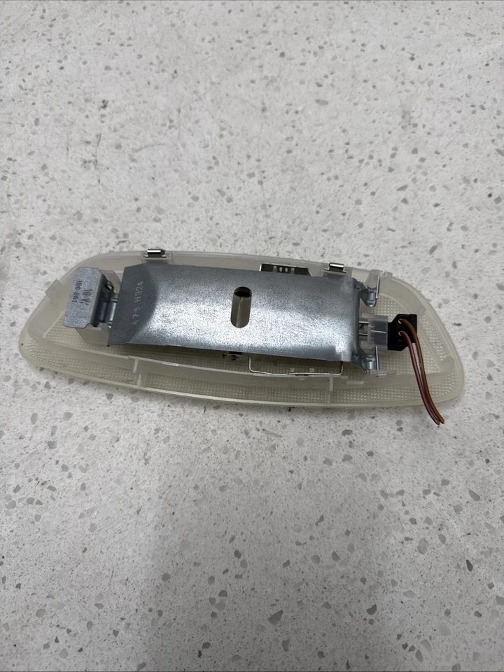 98-02 Mercedes W210 E430 E320 Rear Overhead Dome Reading Map Light Lamp OEM - Image 4 of 4