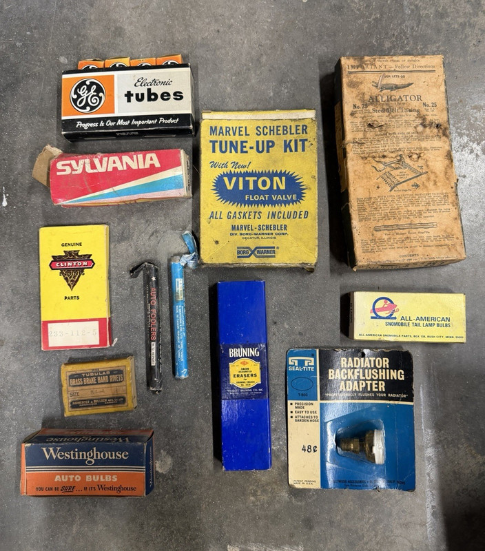 VTG Mixed Lot GE Sylvania Westinghouse Boxes w/ Auto Bulbs & Tube Box Automotive
