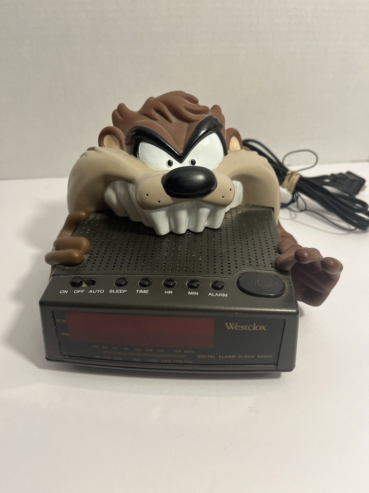 TESTED VINTAGE 1997 Westclox Tasmanian Devil Alarm Clock Taz Radio Looney Tunes