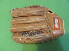 Guante de béisbol Regent MAGNUM 3 hecho a mano 04500 grano superior cuero de vaca 10" derecho