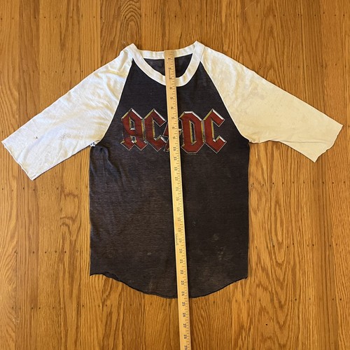 Vintage 1980 AC/DC Back In Black Tour Raglan Tee Shirt Sz M - Bild 8 von 11