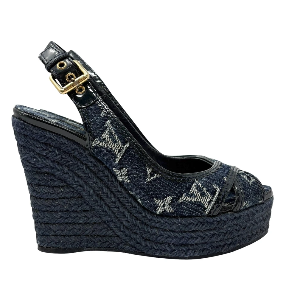 Sandalias de mezclilla LOUIS VUITTON vintage LV con logotipo con monograma #36 suela de cuña azul dorado Foto 3 de 4