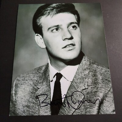 FS - Billy J. Kramer and the Dakotas Autograph Signed Photo 8x10 (Imperfect) A