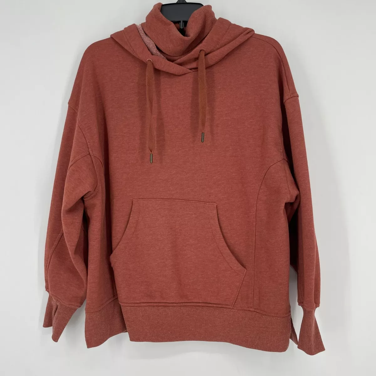 Old navy top activewear hoodie