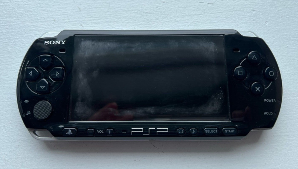 Console System PSP 3000  Piano Black Used For Sale Retro