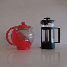 1 Coffee Maker + 1 Teapot Solo Vintage Contemporary Design