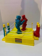 Rock  em Sock  em Robots Refresh Mattel Board Game Multicolor GREAT CONDITION
