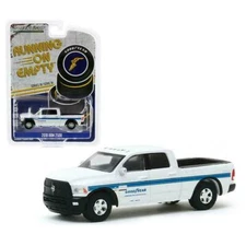 2018 RAM 2500 PICKUP TRUCK WHITE GOODYEAR 1/64 DIECAST MODEL GREENLIGHT 41100 F