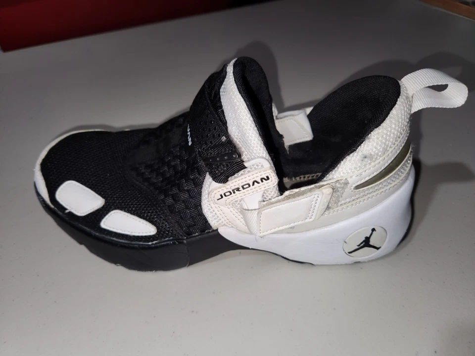 Tenis para hombre Jordan Trunner LX talla 9 blanco y negro 2017 Nike Foto 3 de 4