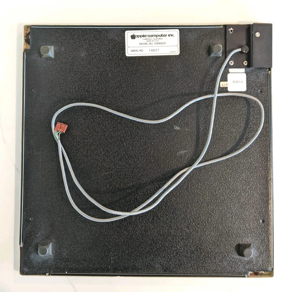 Apple Graphics Tablet A2M0029- untested  - Image 2 of 4