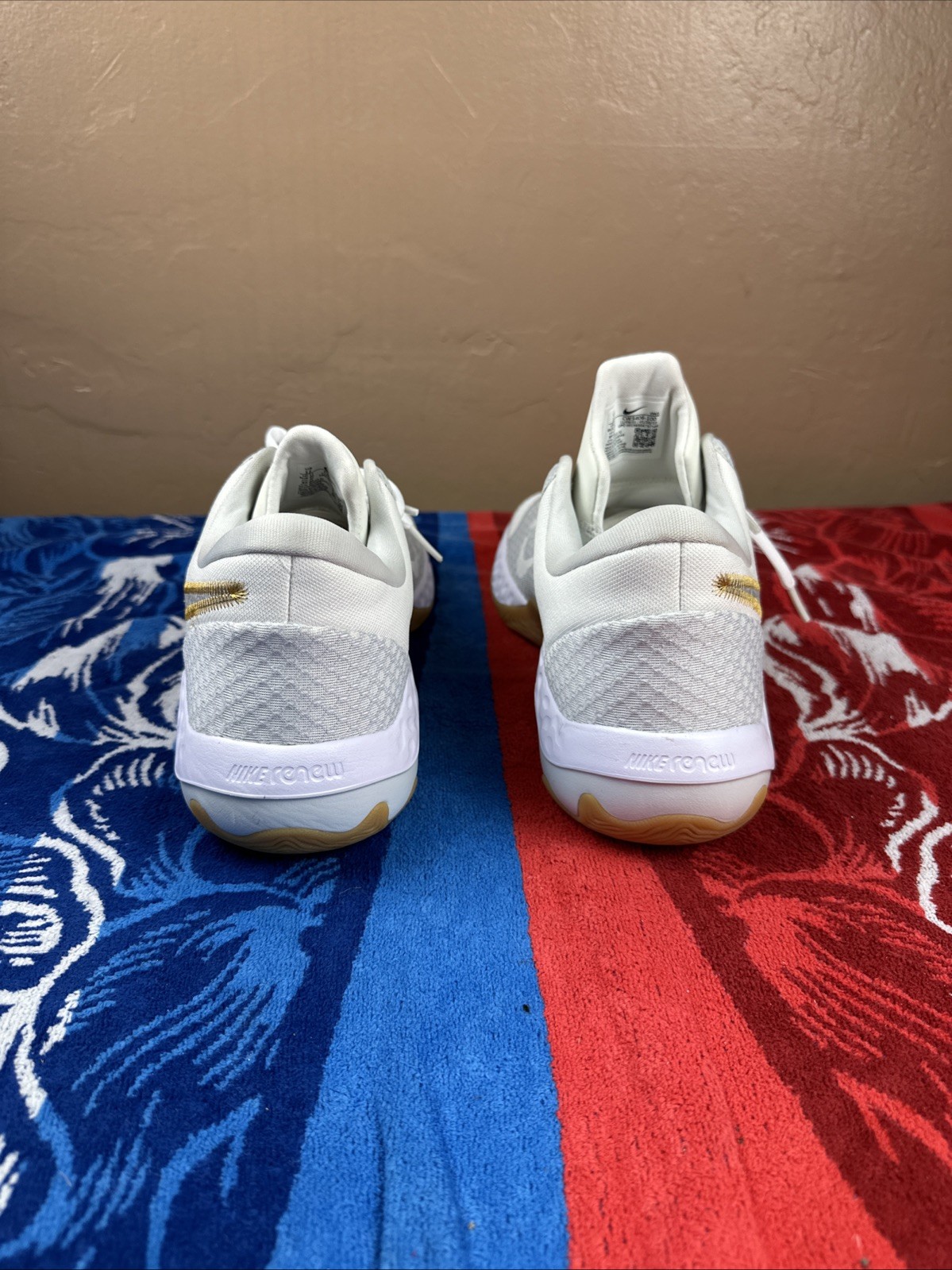 Picture 3 of 10