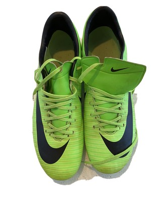 nike football boots size 7.5
