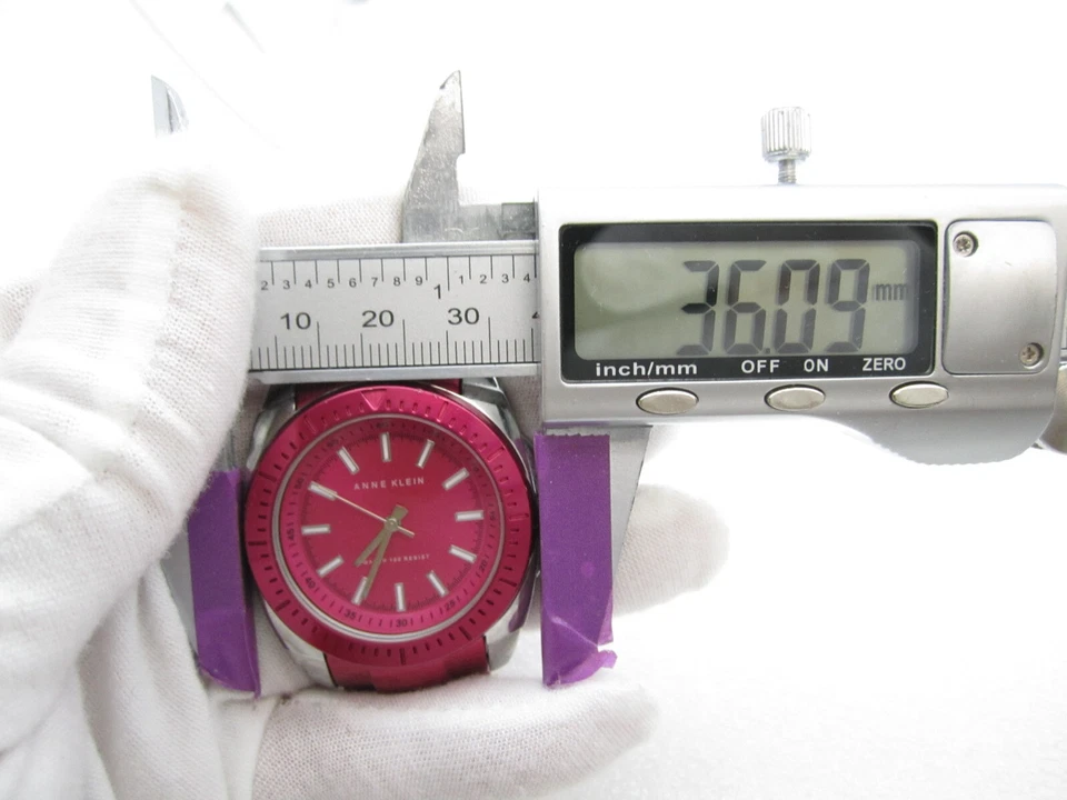 Reloj Mujer Anne Klein Aluminio Cuarzo WR Analógico 36mm (G692) "Batería Nueva" Foto 2 de 4