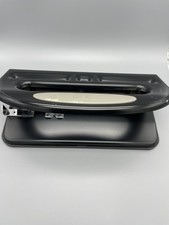 Staples Heavy-Duty 3-Hole Punch 30 Sheet Capa...
