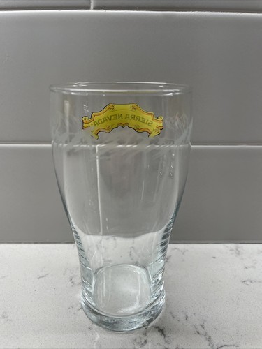 Vintage Sierra Nevada Etched Mountain Top Craft Beer Pint Glass - Picture 2 of 3