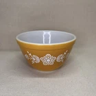 Vintage Pyrex 401 Mixing Bowl Yellow White Flowers Butterfly Gold 1.5 Pint