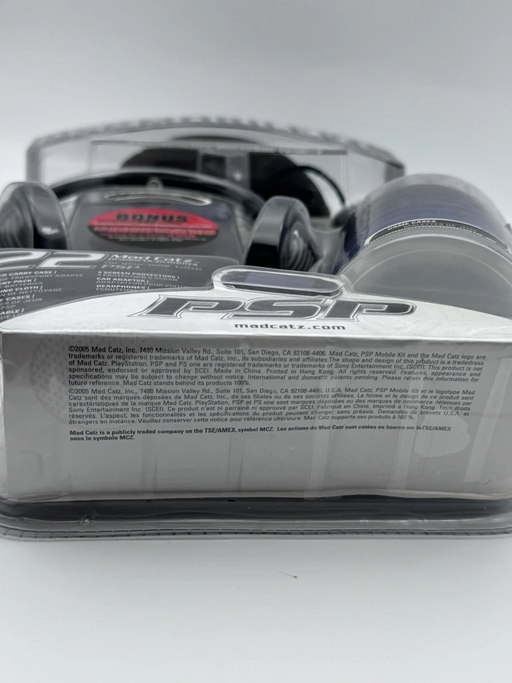 Mad Catz Mobile Kit (Sony PSP) NUEVO Auriculares Sellados Paquete de Batería Coche Foto 4 de 4