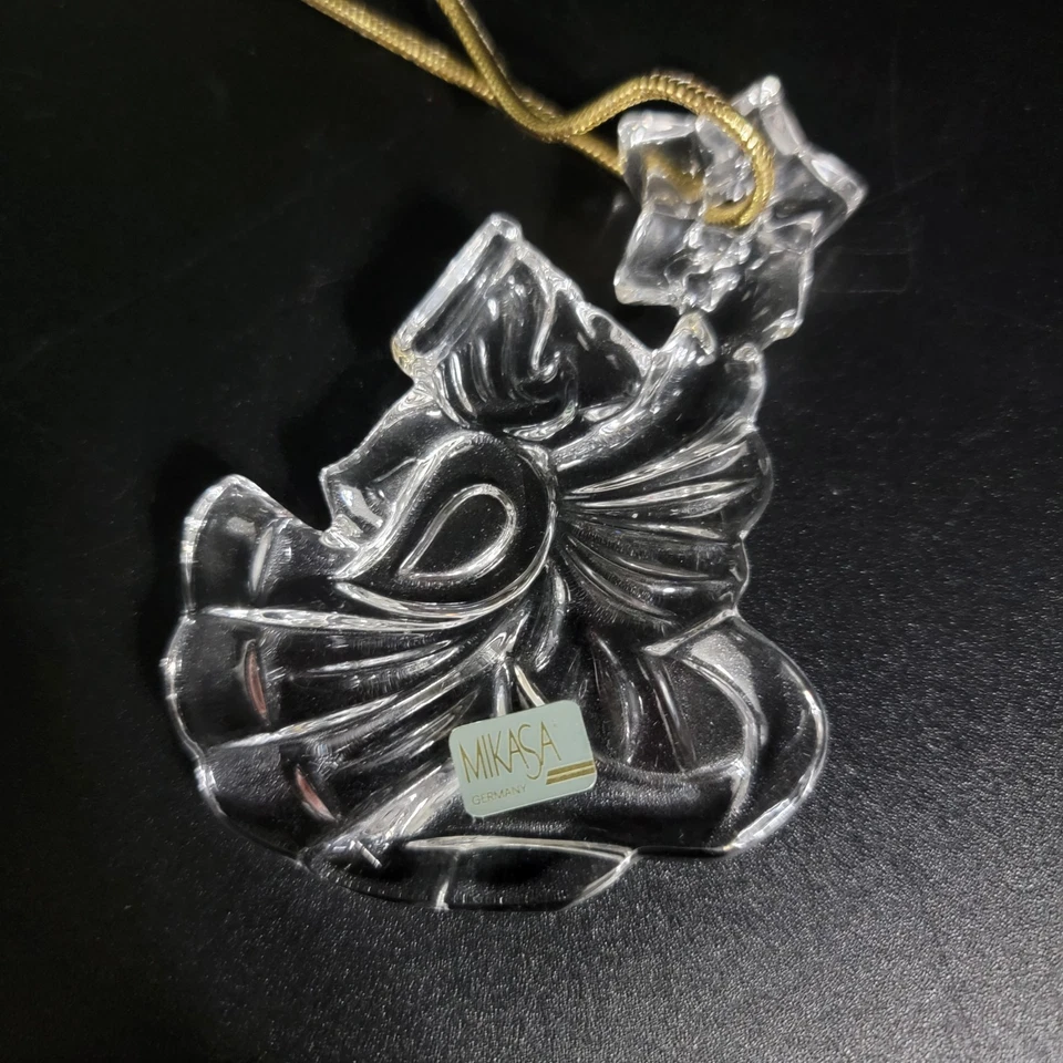 Adorno de Navidad Ángel Cristal Mikasa de la Colección Joyous Foto 3 de 4