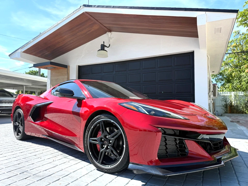 Chevrolet Corvette Stingray 2021 3LT 12 k millas Foto 4 de 4
